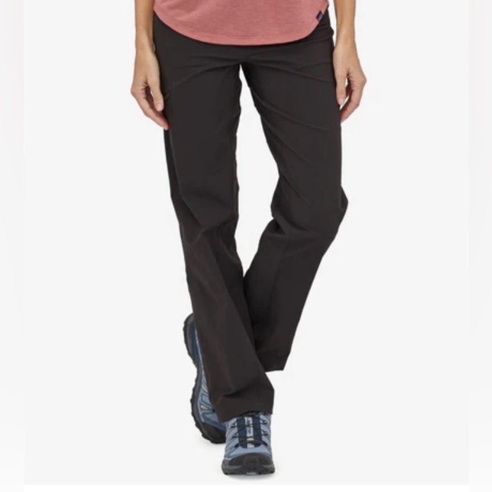 Patagonia Women's Quandary Pants in black W 18